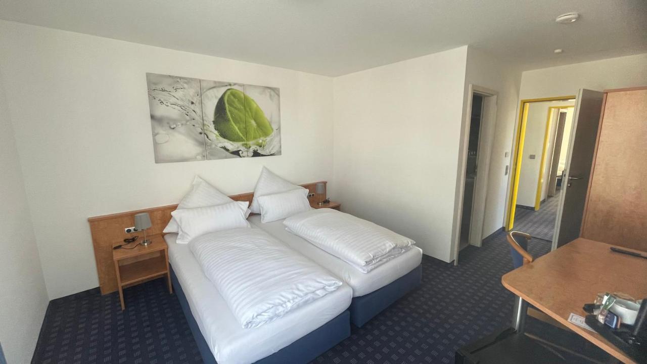 Krystall Hotel Filderstadt Eksteriør billede